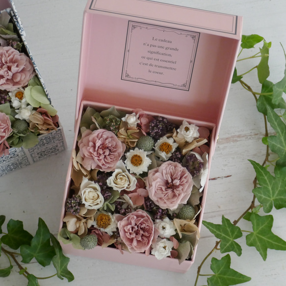 フラワーボックス　ピンク　ボックスアレンジ　プリザーブドフラワー フラワーボックスピンクボックスアレンジプリザーブドフラワー