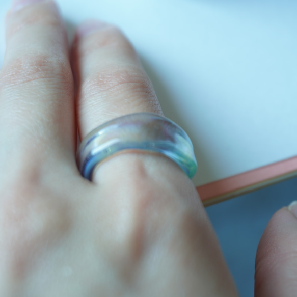 ニュアンス海ブルーグリーン　ガラスアクセサリー大人　リング　ガラスリング　指輪　ボロシリケイトガラス　ガラスアクセサリー 4枚目の画像