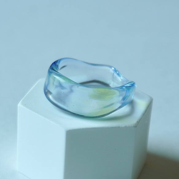 ニュアンス海ブルーグリーン　ガラスアクセサリー大人　リング　ガラスリング　指輪　ボロシリケイトガラス　ガラスアクセサリー 1枚目の画像