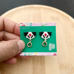 デリカビーズピアス 緑のポップで可愛いピアス ピアス（フック
