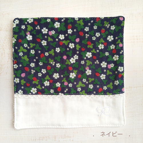 いちごミニガーゼタオルハンカチ 15cm / リボン刺繍/ 小学生·幼稚園 