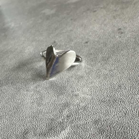 silver950/変形ハートが可愛い細リング 7枚目の画像