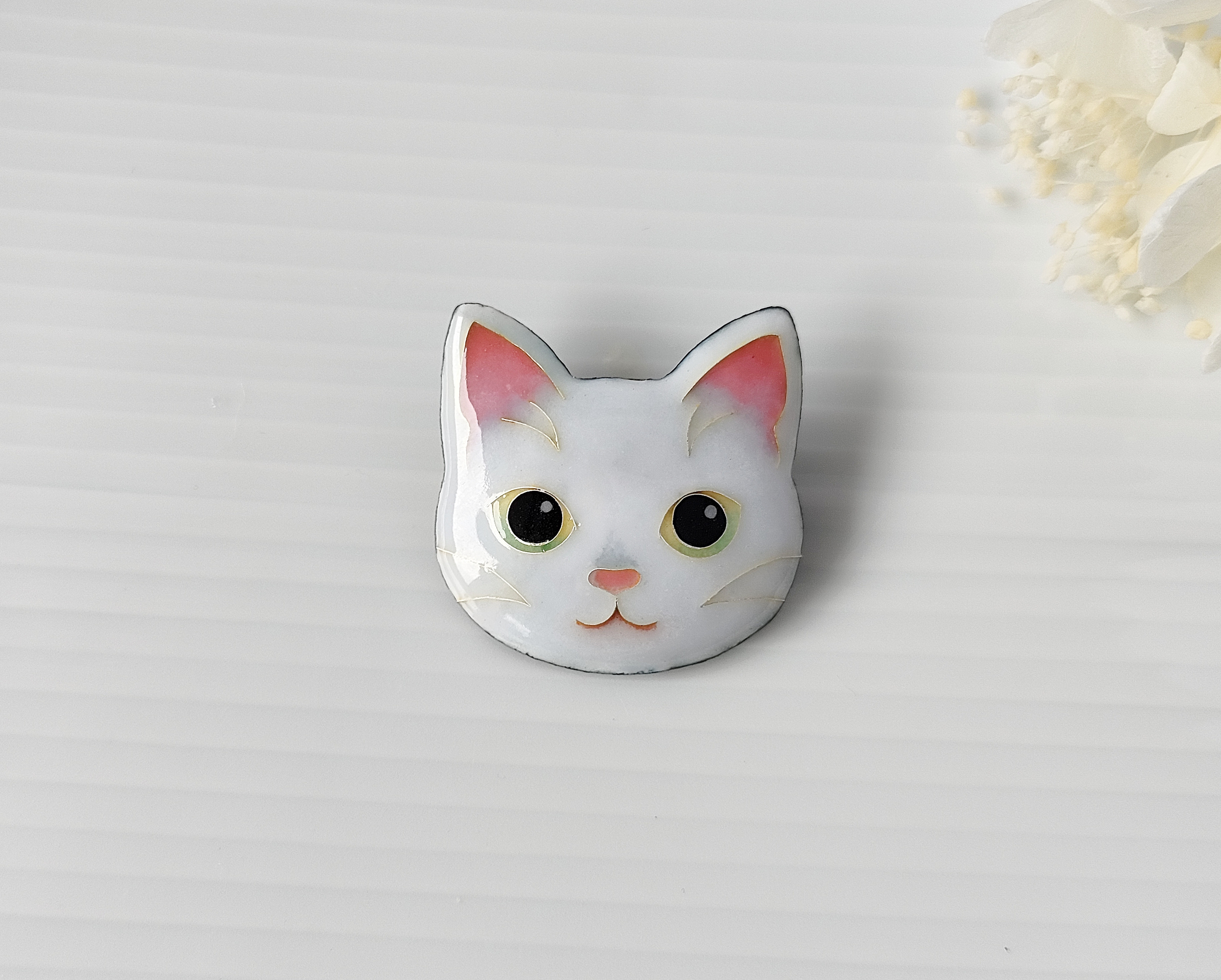 顔が美しい　ヴィンテージ招き猫　白 顔が美しい ヴィンテージ招き猫 白