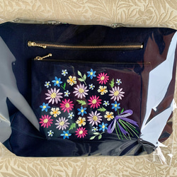 母の日ギフト　花束刺繍のトートバッグ&ポーチ 8枚目の画像