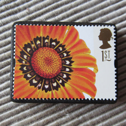 イギリス　切手ブローチ 9559 1枚目の画像