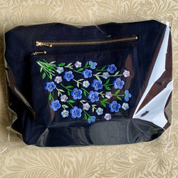 母の日ギフト　青い花刺繍のトートバッグ&ポーチ 8枚目の画像