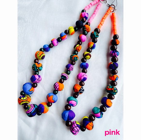 アフリカ布の『ボンボンネックレス』 ネックレス・ペンダント mi9ro