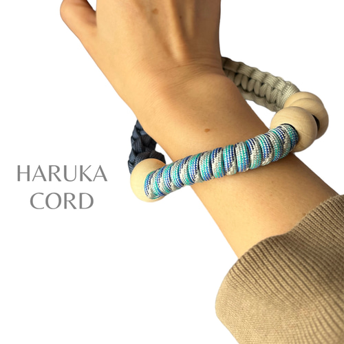 スマホハンドストラップ パラコード&ウッドビーズ 頑丈日本製金具