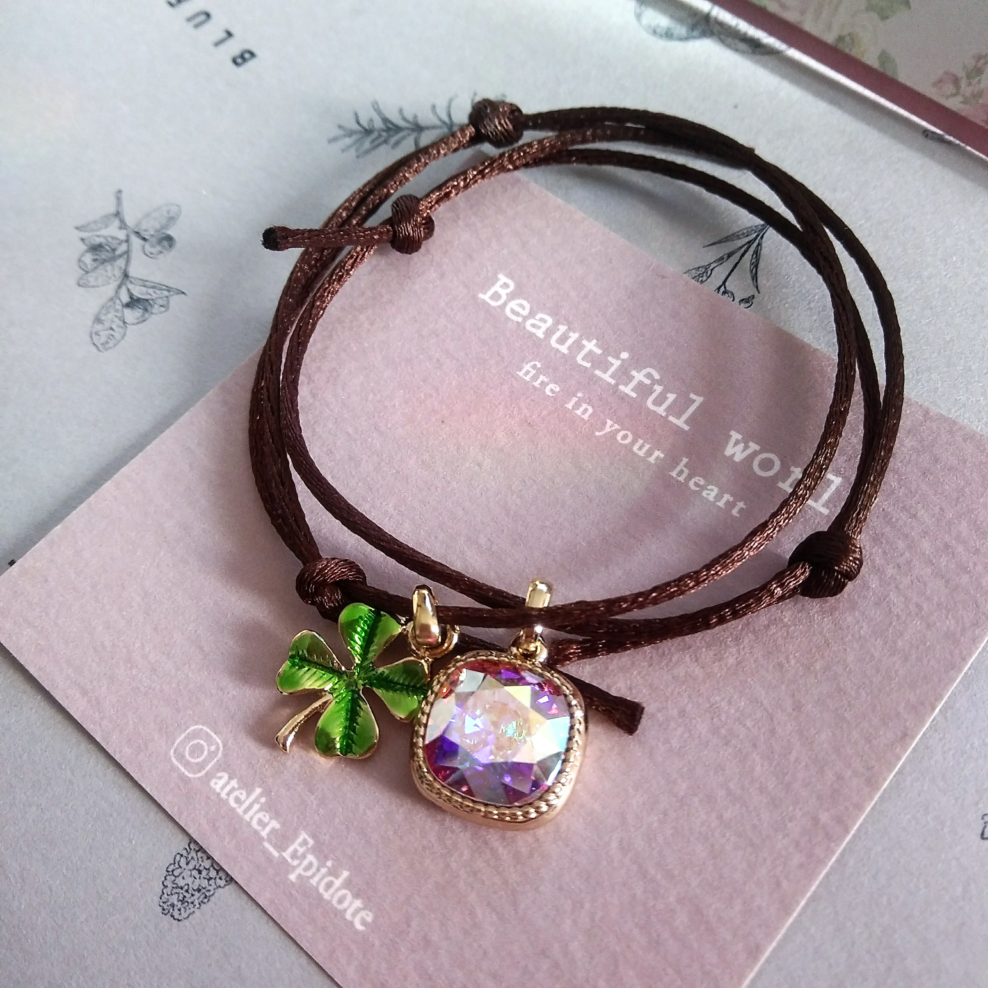 先着２個分　四つ葉のおまけ SWAROVSKICRYSTAL【受注製作】