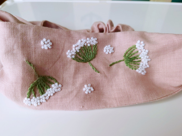 レースフラワー 刺繍クロスヘアバンドキッズサイズ 3枚目の画像