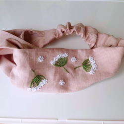 レースフラワー 刺繍クロスヘアバンドキッズサイズ 1枚目の画像