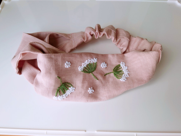 レースフラワー 刺繍クロスヘアバンドキッズサイズ 1枚目の画像