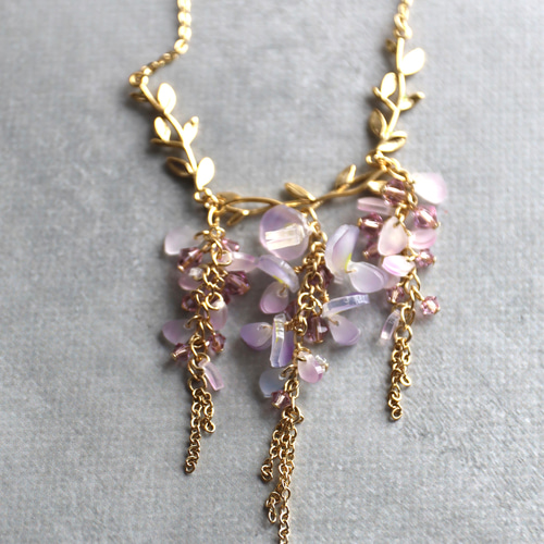 初夏を彩る藤の花ネックレス ネックレス・ペンダント fraise02フレーズ