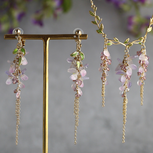初夏を彩る藤の花ピアス/イヤリング ピアス（フック・チェーン