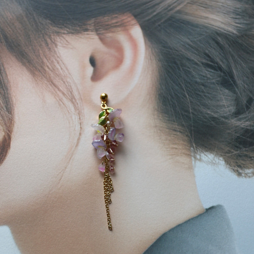 初夏を彩る藤の花ピアス/イヤリング ピアス（フック・チェーン