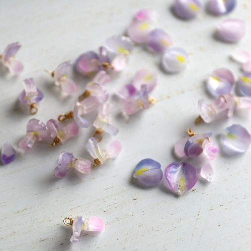 初夏を彩る藤の花ピアス/イヤリング ピアス（フック・チェーン