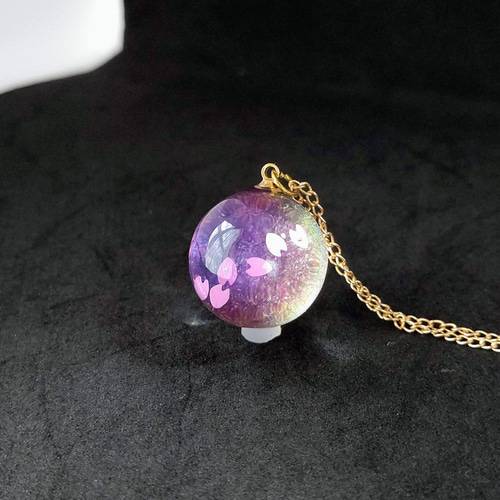 春の新作＊桜の花びら枚散る桜玉レジンの球体ネックレス ネックレス