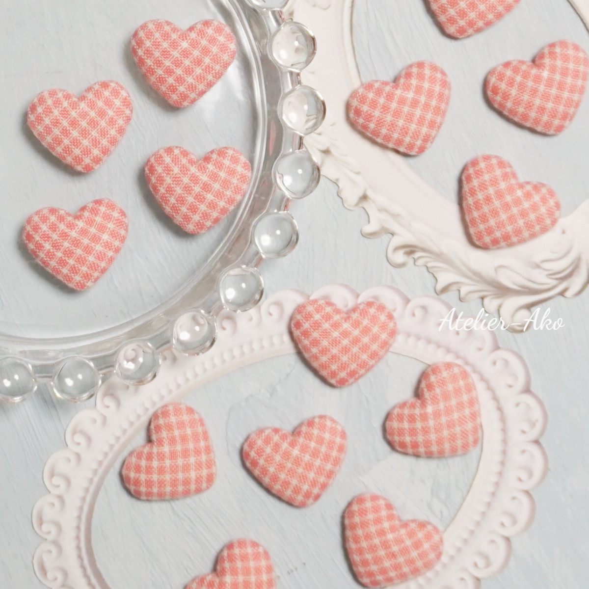 8個♡カボション チェック×ピンク クロス ハート デコパーツ Atelier  