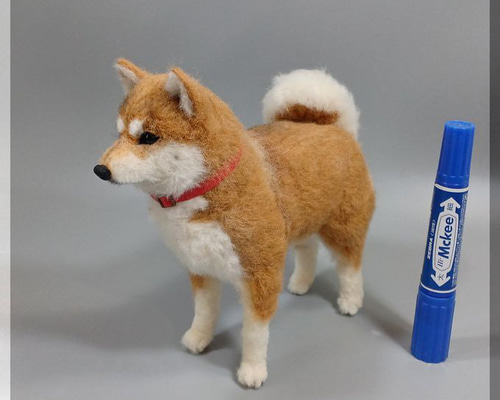 モンブラン 羊毛フェルト 犬 白柴ちゃん 羊毛フェルト 犬 白柴犬の子犬 柴犬 しばいぬ 犬フィギュア 羊毛