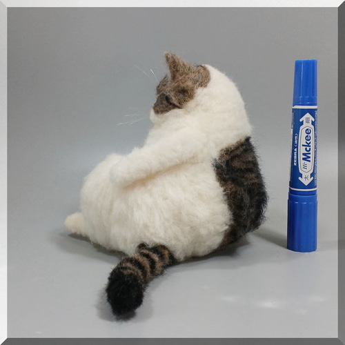 羊毛フェルト キジ白猫 猫 ネコ ハンドメイド 置物 (羊毛