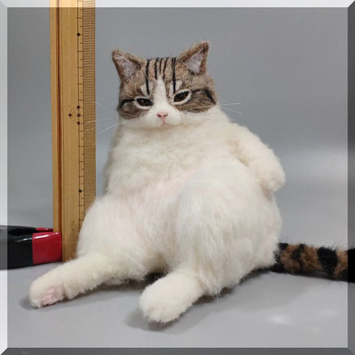 羊毛フェルト 猫 キジシロ猫さん デブ猫 キジ白 ねこ ネコ 猫
