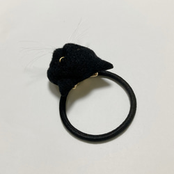 羊毛フェルト 猫ヘアゴム 黒猫 4枚目の画像