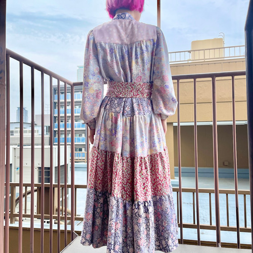 着物リメイク】1点もの 正絹ティアードワンピースドレス【小紋花 着物リメイク】1点もの 正絹ティアードワンピースドレス【小紋花