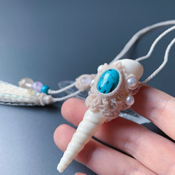 ターコイズと巻貝のネックレス / turquoise × conch shell / macrame amulet 5枚目の画像