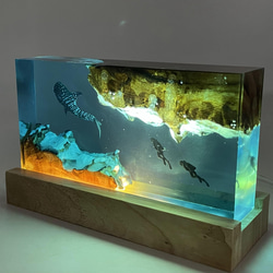 置物 海の置物 クジラ レジンランプ LEDライト オシャレ ライト ハンドメイド  室内装飾 a-303 1枚目の画像