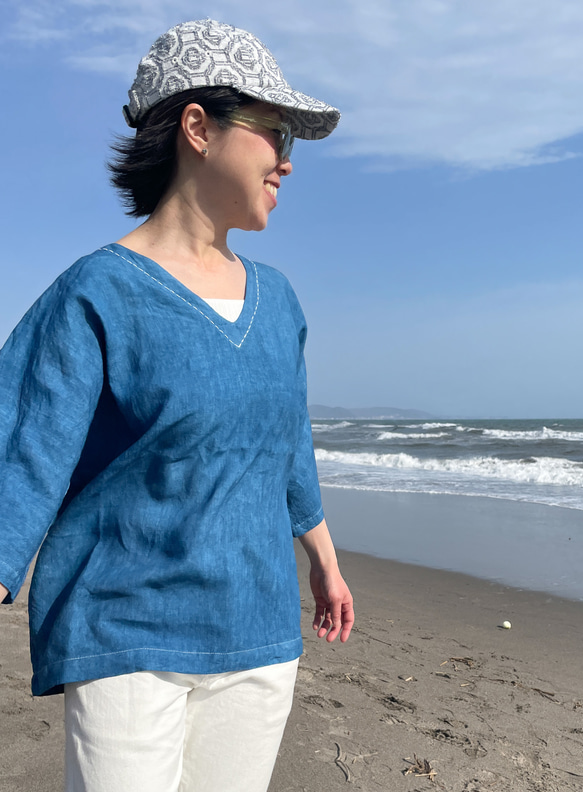 送料無料 藍染リネンの半袖シャツ ”ビーチウォーク” 3枚目の画像