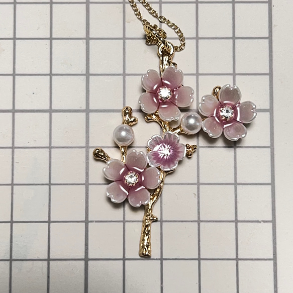 【2日以内発送】はんなり美しい 桜の小枝ネックレス　ギフトボックス付き　母の日　 11枚目の画像