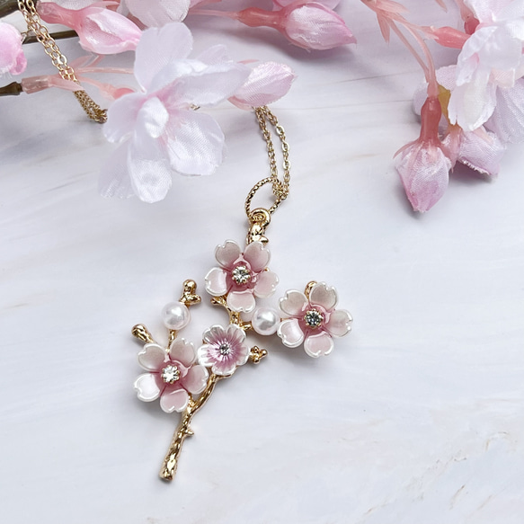 【2日以内発送】はんなり美しい 桜の小枝ネックレス　ギフトボックス付き　母の日　 3枚目の画像