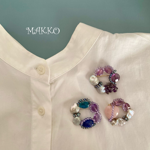 アメジスト系 天然石のミニリースブローチ ブローチ MAKKO 通販 