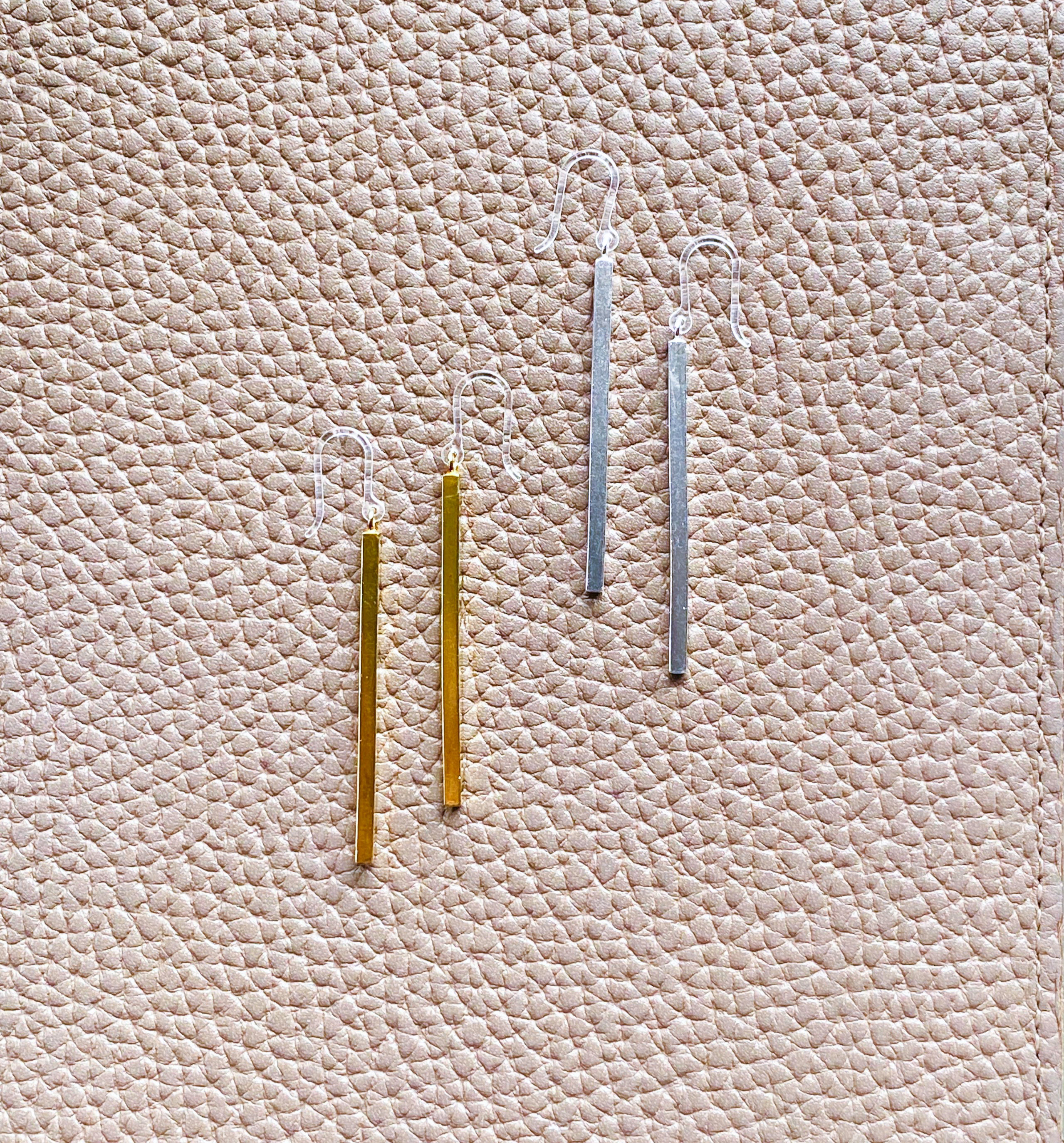 【925シルバー】”Bar”樹脂フックピアス