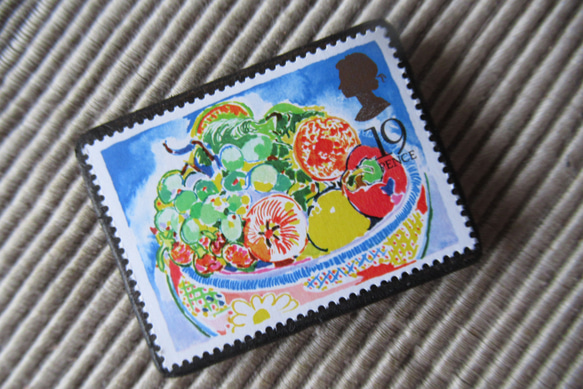 イギリス　切手ブローチ 9574 2枚目の画像