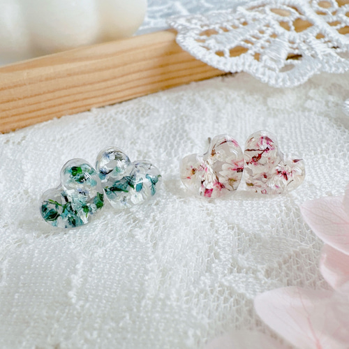 レースフラワーの極小ハートピアス 【金属アレルギー対応 ピアスのみ 