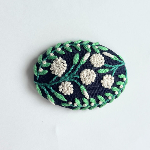 草花の刺繍ブローチ【Botanical】#249 ブローチ j.couture 通販