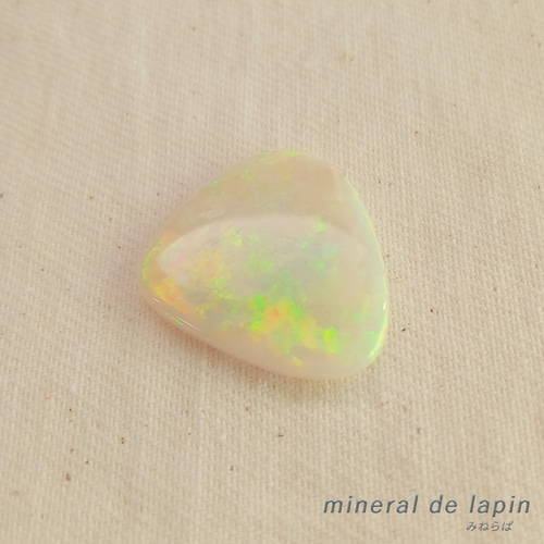 ホワイトオパール 7.17カラット 天然石 mineral de lapin 通販