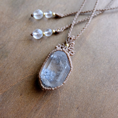 ヒマラヤ水晶 ＊ マクラメペンダント ネックレス 43 ヒマラヤ水晶 ＊ マクラメペンダント ネックレス 43