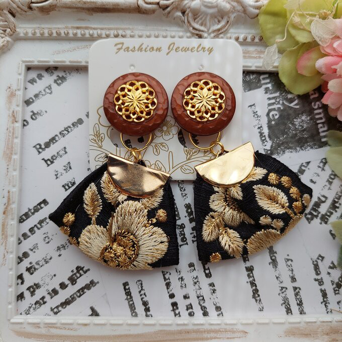 2way ボタンカボション雫ピアス【 アレルギー対応 あまったるく 】 