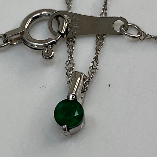 pt900 天然エメラルド 0.07ct プラチナネックレス ネックレス 