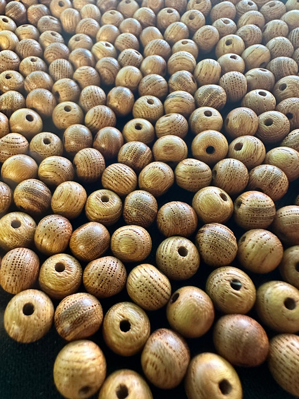 ウッドビーズ（wooden beads）　欅7.3*8.4mm　　10pcs 3枚目の画像