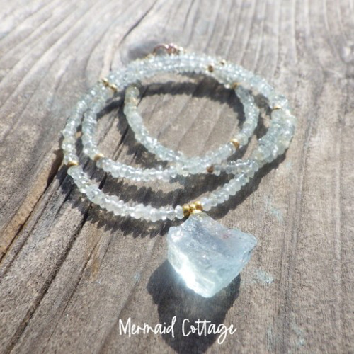 ラフロック＊アクアマリン原石の首飾り *14kgf* ネックレス  