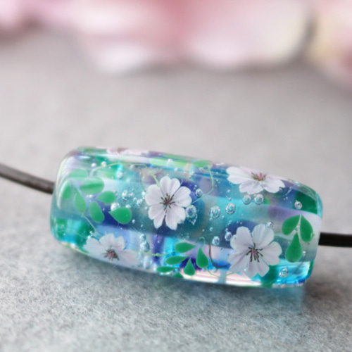 半額SALE（6/17・21時まで）桜のとんぼ玉（ガラス玉）泡入り