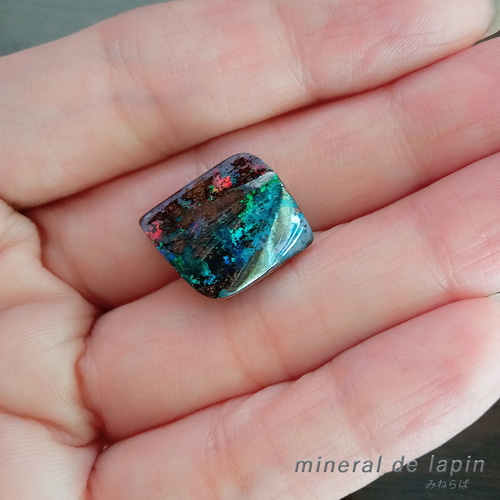 ボルダーオパール 11.01カラット 天然石 mineral de lapin 通販