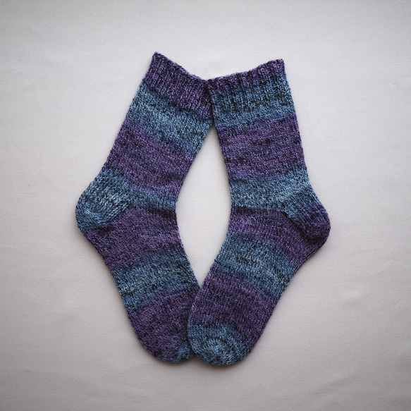 手編みの靴下（Opal・ブラックドラゴン） 3枚目の画像