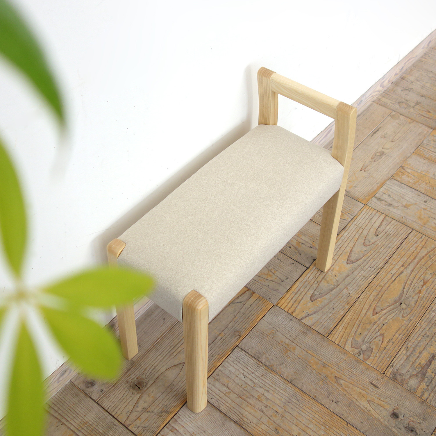 玄関スツール サイドアーム W540 (NA×NW UP-5595ベージュ）