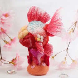 ピンク桜東　金魚　羊毛フェルト　アクアリウム　夏　春　母の日 2枚目の画像