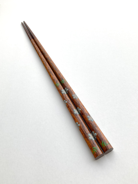 《リニューアル》摺り漆の箸 〈漆絵・ネモフィラ〉 3枚目の画像
