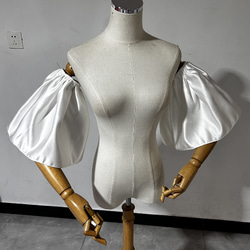 高級サテン ショルダーの付け袖 パフスリーブ オーダー可能 取り外し可能な装飾袖 1枚目の画像